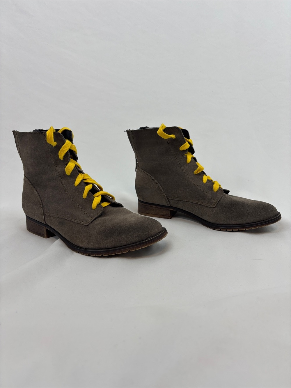 Chelsea boots